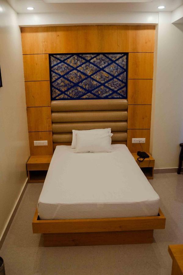Hotel Grand Lotus Dimāpur Esterno foto