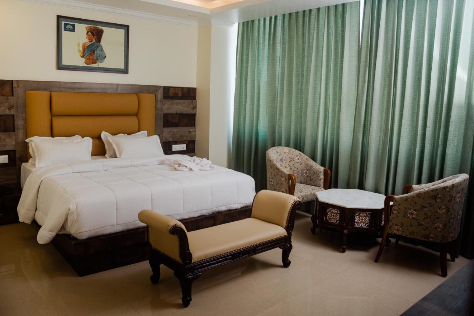 Hotel Grand Lotus Dimāpur Esterno foto